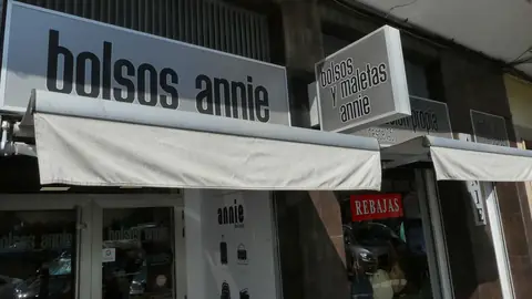 Fachada de la tienda Bolsos Annie en València